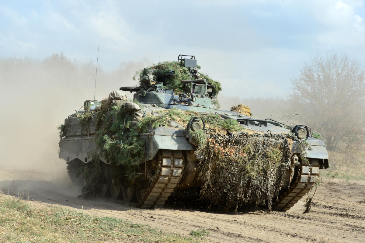 (2)250408_Bastion_Lion_Schulze_10_layout